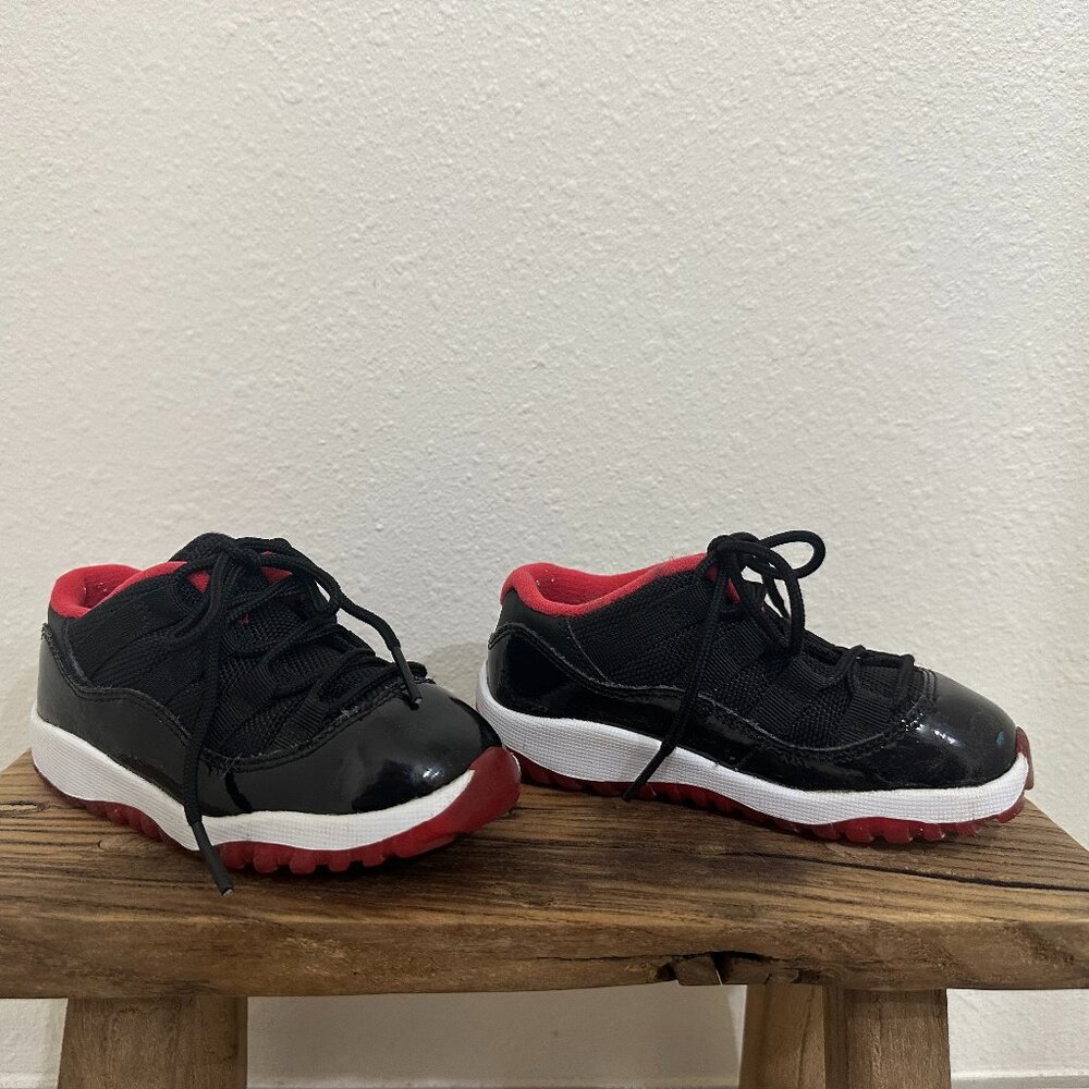 Nike Air Jordan 11 XI Retro Black Red Playoff Toddler Size 7C